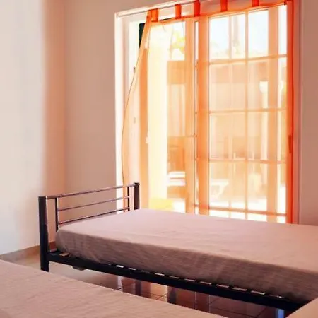 Lagos Inn Guesthouse Affittacamere