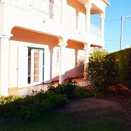 Lagos Inn Guesthouse * Lagos